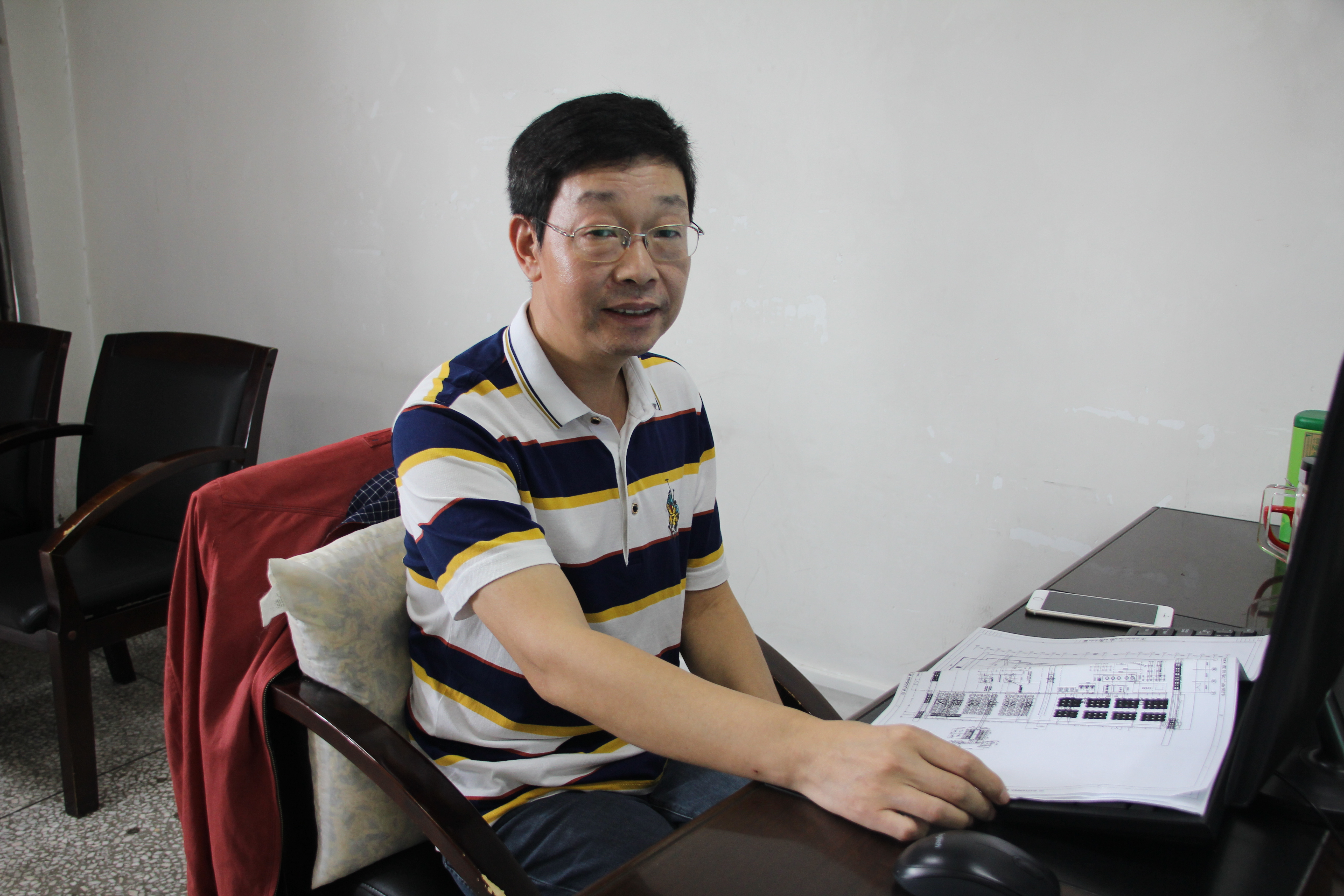 總設(shè)計(jì)師、高級(jí)工程師李清文